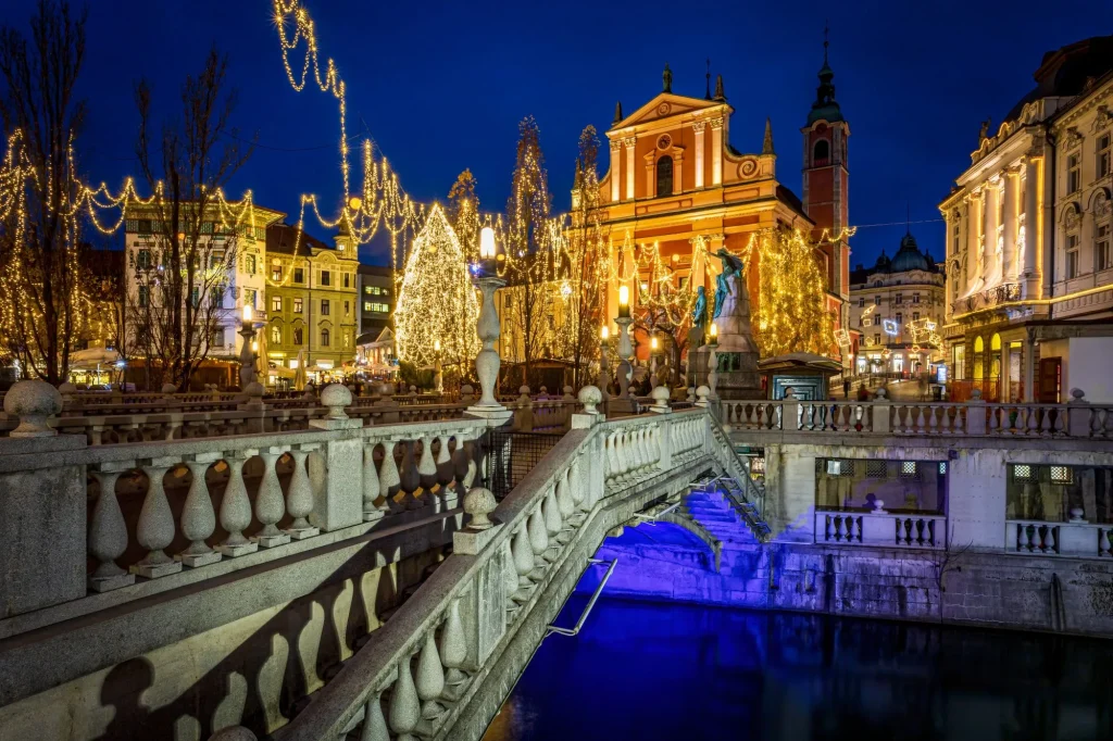 ljubljana swuare winter kerstverlichting dagtocht vanuit kranjska gora