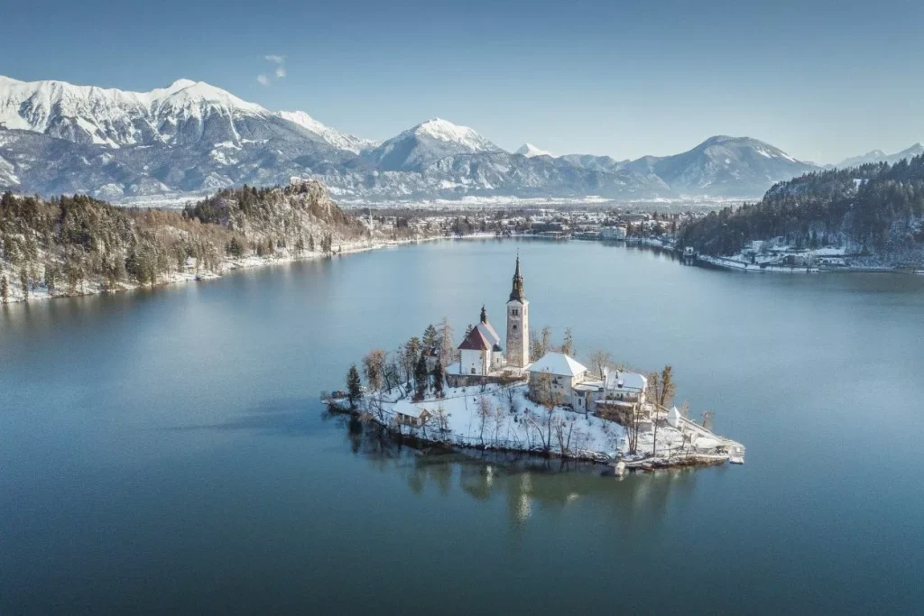 Il lago di Bled in inverno