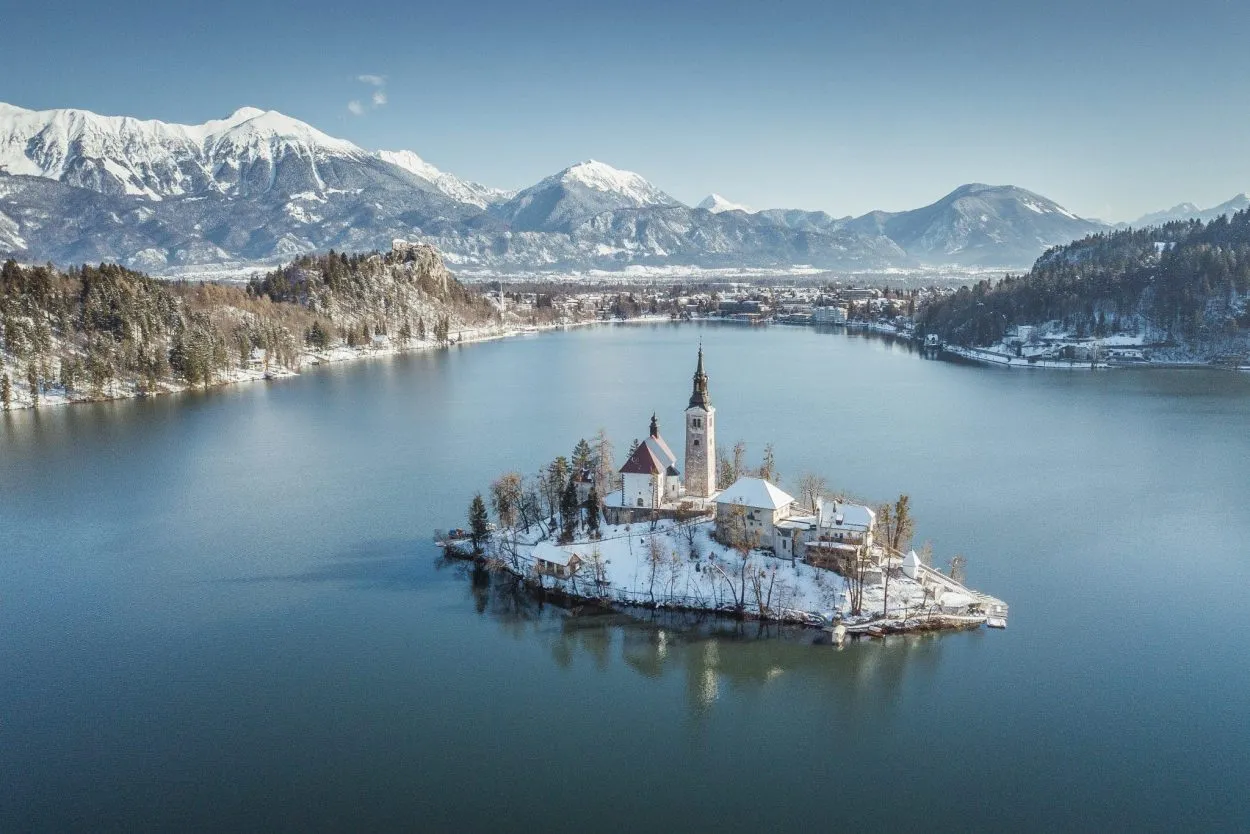 Il lago di Bled in inverno